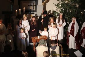 Wie an jedem Heiligabend begeisterten die Kinder in der Caselwitzer Kirche im Rahmen von zwei Gottesdiensten die große Besucherschar. Das Krippenspiel ist diese Mal unter der Regie von Christian Mende und der jungen Gemeinde entstanden.