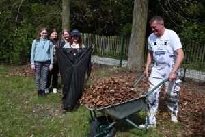 Frühjahrsputz in Greiz-Obergrochlitz